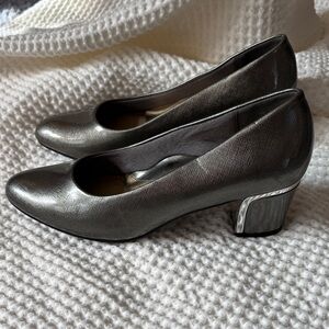 Soft Style Metallic Silver Heels
